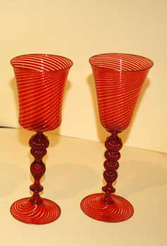 antiquariato: Red goblets of Murano