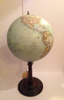 antiquariato: Jordglob globe, with black base
