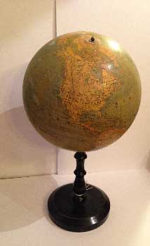 antiquariato: Jordglob globe, with black base