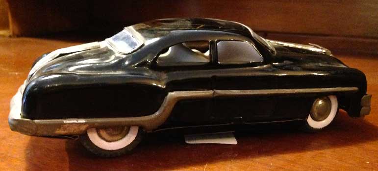antiquariato: black toy car