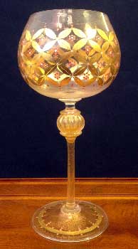 antiquariato: Ballon Murano glass decorated in gold on hand