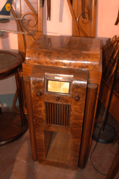 antiquariato: Wood radio