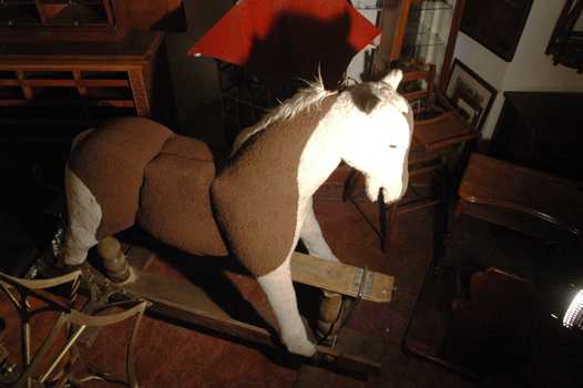 antiquariato: Big rocking horse 