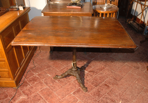 antiquariato: Table in walnut and cast iron