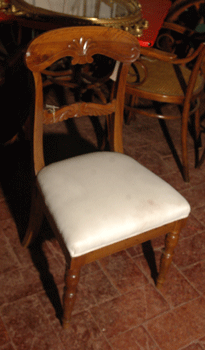antiquariato: Walnut chair, end of XIX century