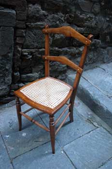 antiquariato: Wood chair