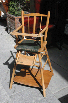 antiquariato: Child's beech chair
