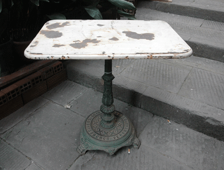 antiquariato: Cast iron table