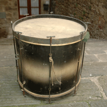 antiquariato: Old drum