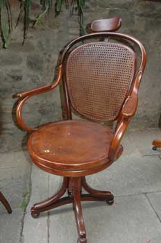 antiquariato: Barber's chair, Thonet